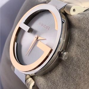 🆕 GUCCI 18kt gold Interlocking G-shape unisex watch